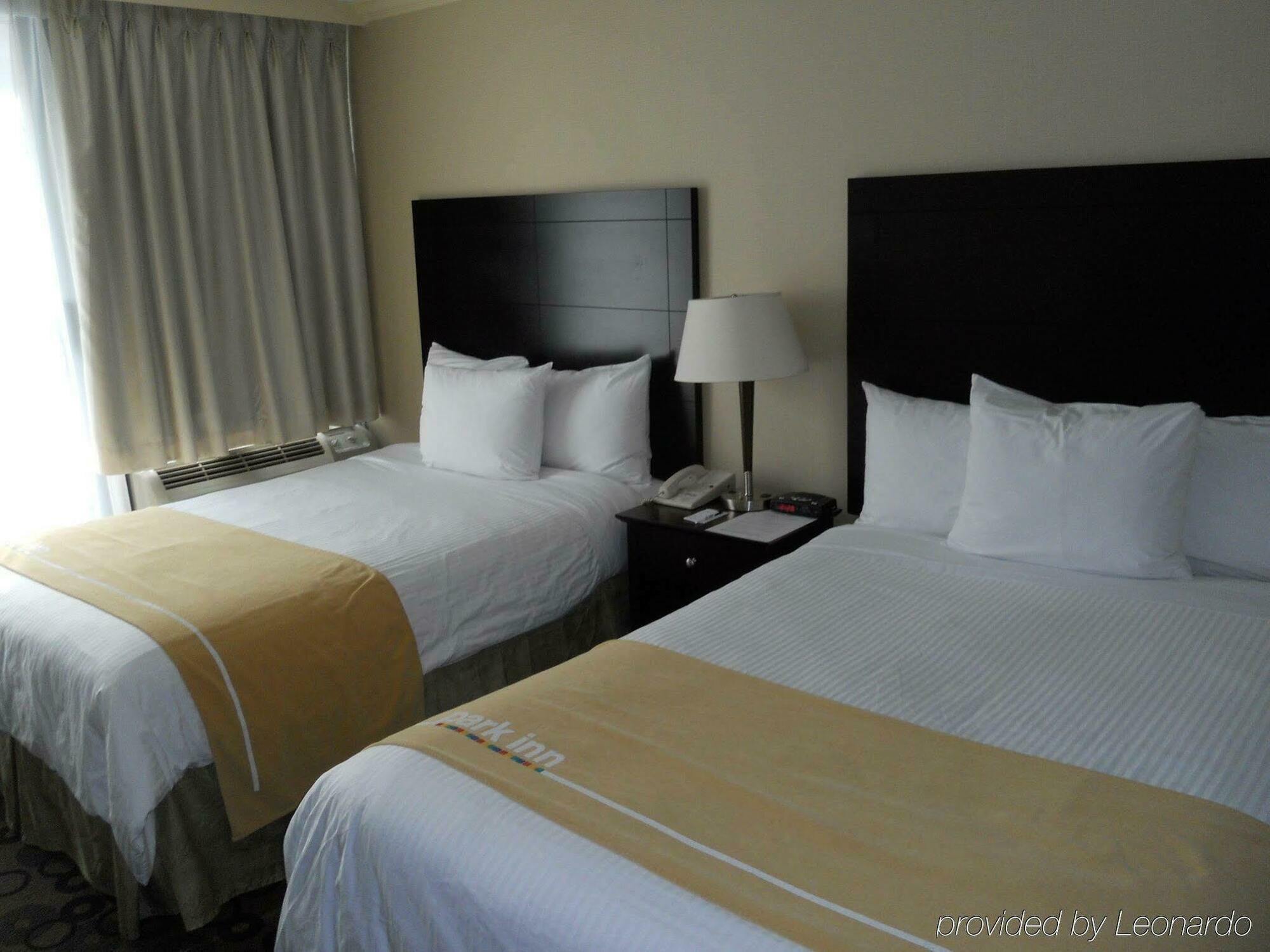 Park Inn & Suites By Radisson Ванкувер Екстер'єр фото