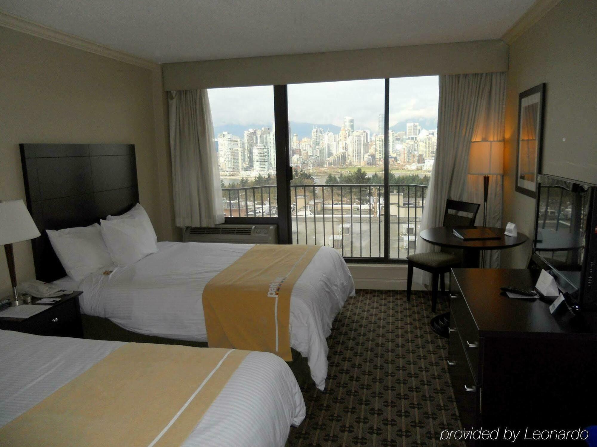 Park Inn & Suites By Radisson Ванкувер Екстер'єр фото